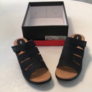 Rialto Sandals size 7 1/2